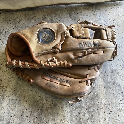 Wilson A2364 George Brett MVP Personal Model Baseball Glove RHT 11'' Vintage 2003