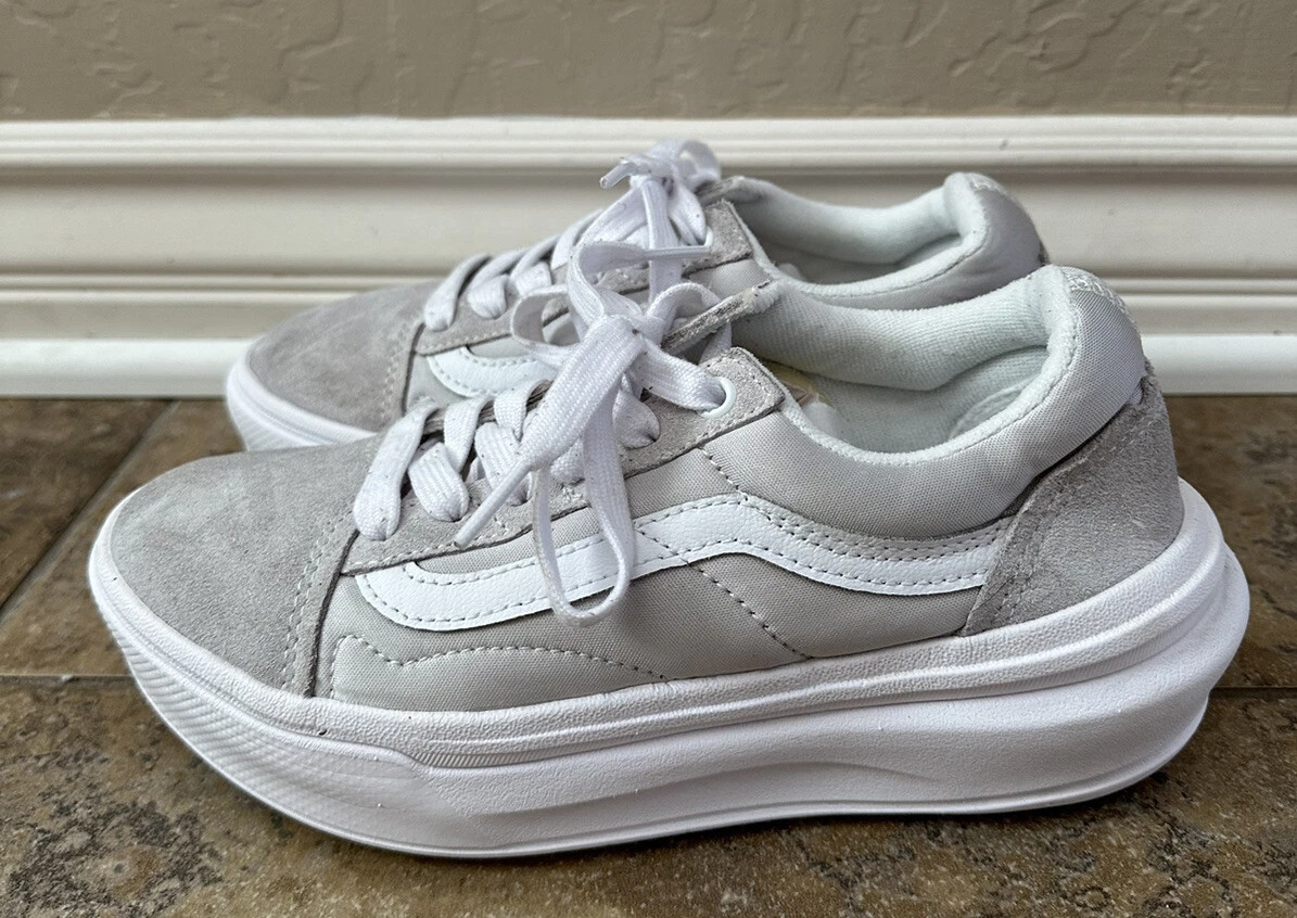 Ladies size top 7 vans