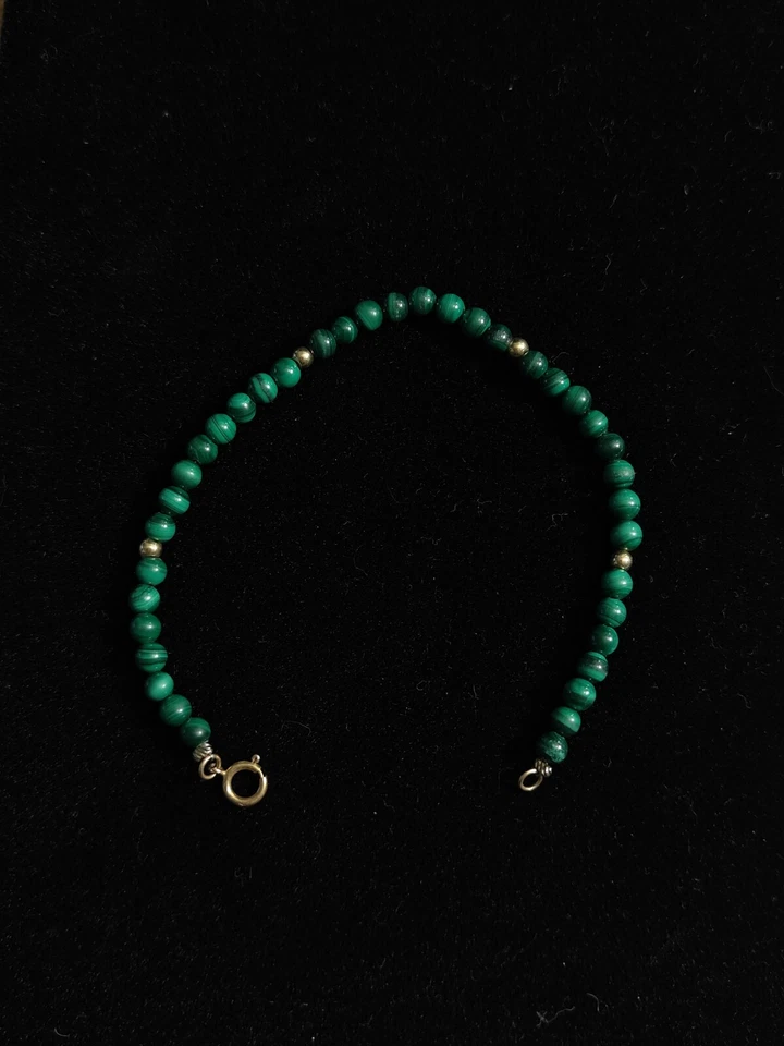 Brazalete de cuentas de oro y malaquita de oro de 7 pulgadas de 14 k para mujer con anillo de resorte... Foto 3 de 4