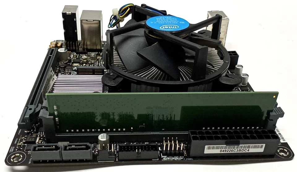 ASUS Prime H310I-Plus R2.0 Rev.1.00 Intel Pent. Gold G5400@3.7 8GB +I/O WC095*! Foto 3 de 4