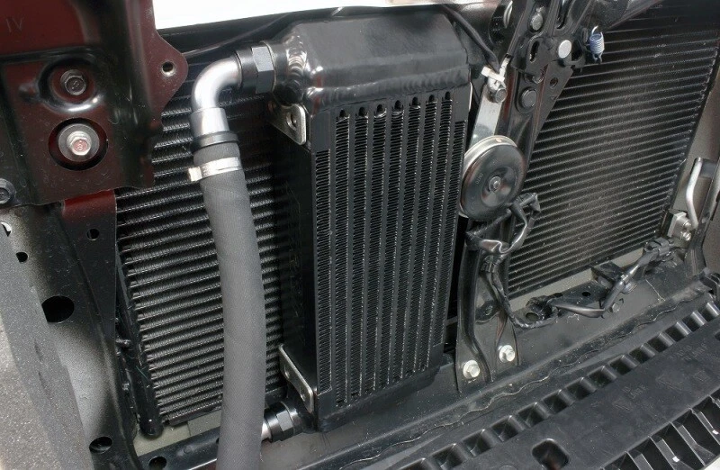 Kit de refrigerante de aceite de motor Perrin con líneas para Subaru STi 2002-2014 WRX 2004-2021 Foto 3 de 4