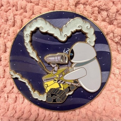 Wall-E & Eve Mesmerizing Moments LE 40 Jumbo Fantasy Pin