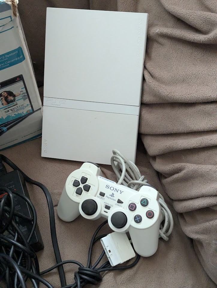 PlayStation 2 PS2 Slim Ceramic White Console SingStar Game Mics