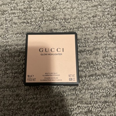 Gucci Glow Highlighter Multi Use Silky Illuminating Powder Sunrise Gold 01 NIB