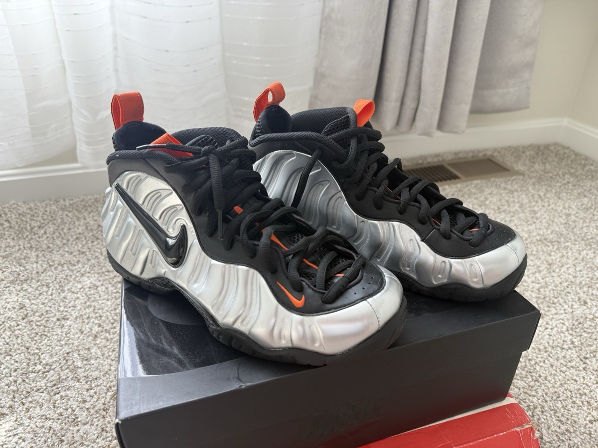 Halloween foamposite pro Sneaker Politics main image 3