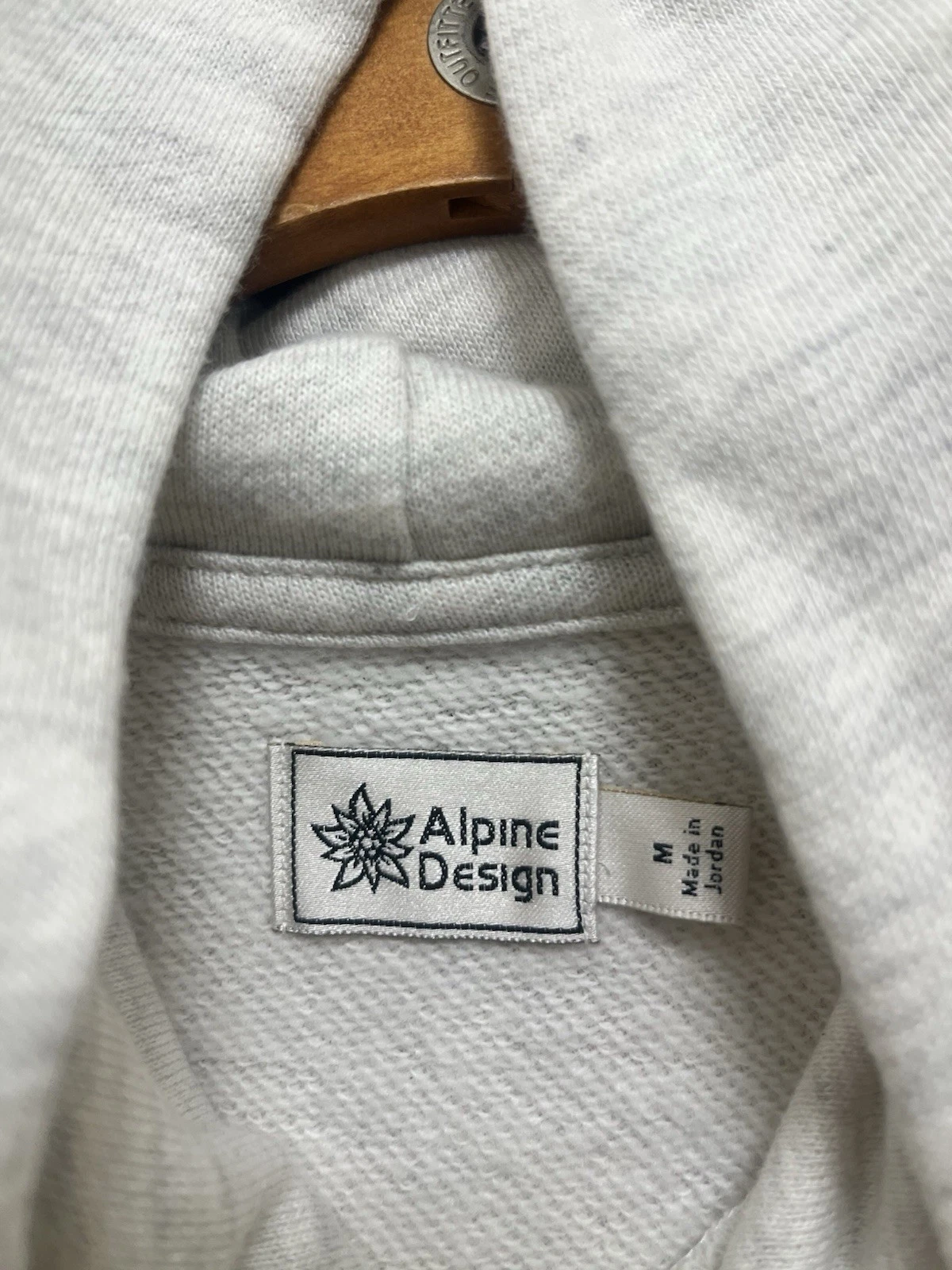 OFF WHITE Felpa con cappuccio donna Alpine Design media escursione panna erica