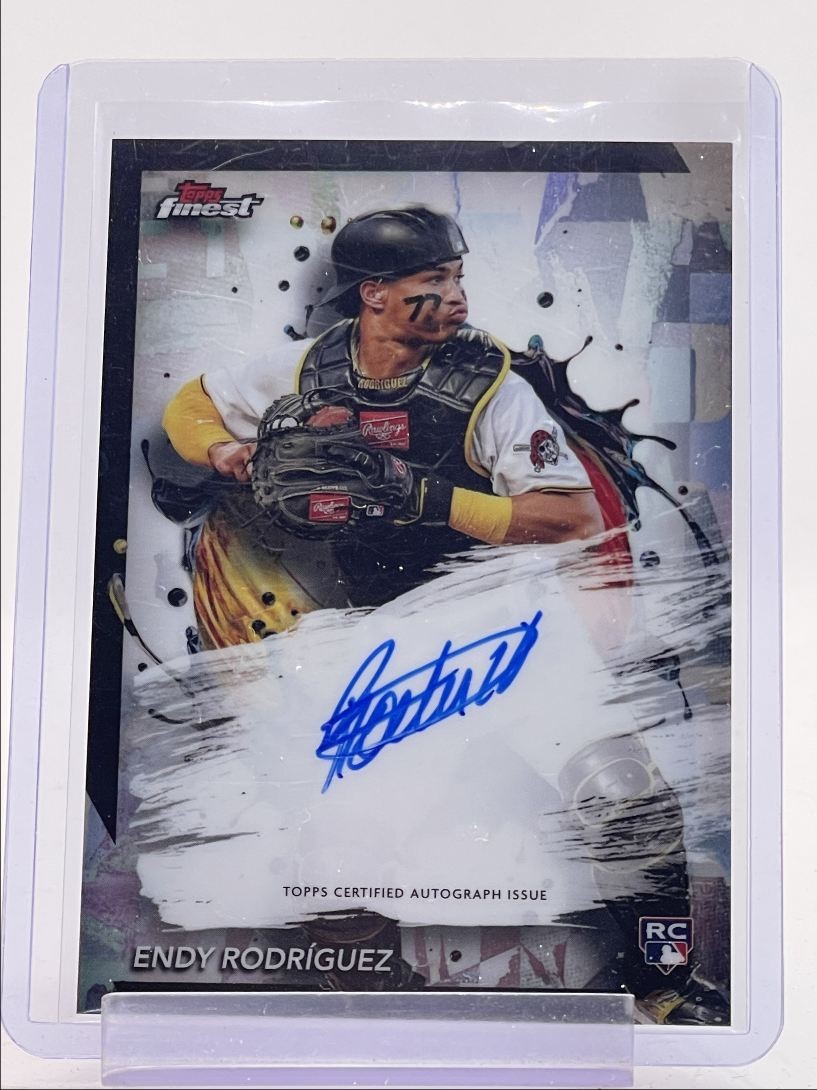 ENDY RODRIGUEZ 2024 TOPPS FINEST ROOKIE REFRACTOR PIRATES RC AUTO Q1339