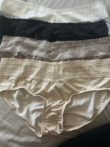 Warners Women’s  Lot Of 4 No Pinching No Problems Lace Waistband Hipster Size XL