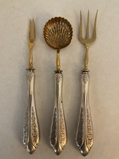 Antico set 3 pezzi argento placcato/oro lavaggio-cucchiaio da zucchero, forchetta da servizio, forchetta da sottaceto