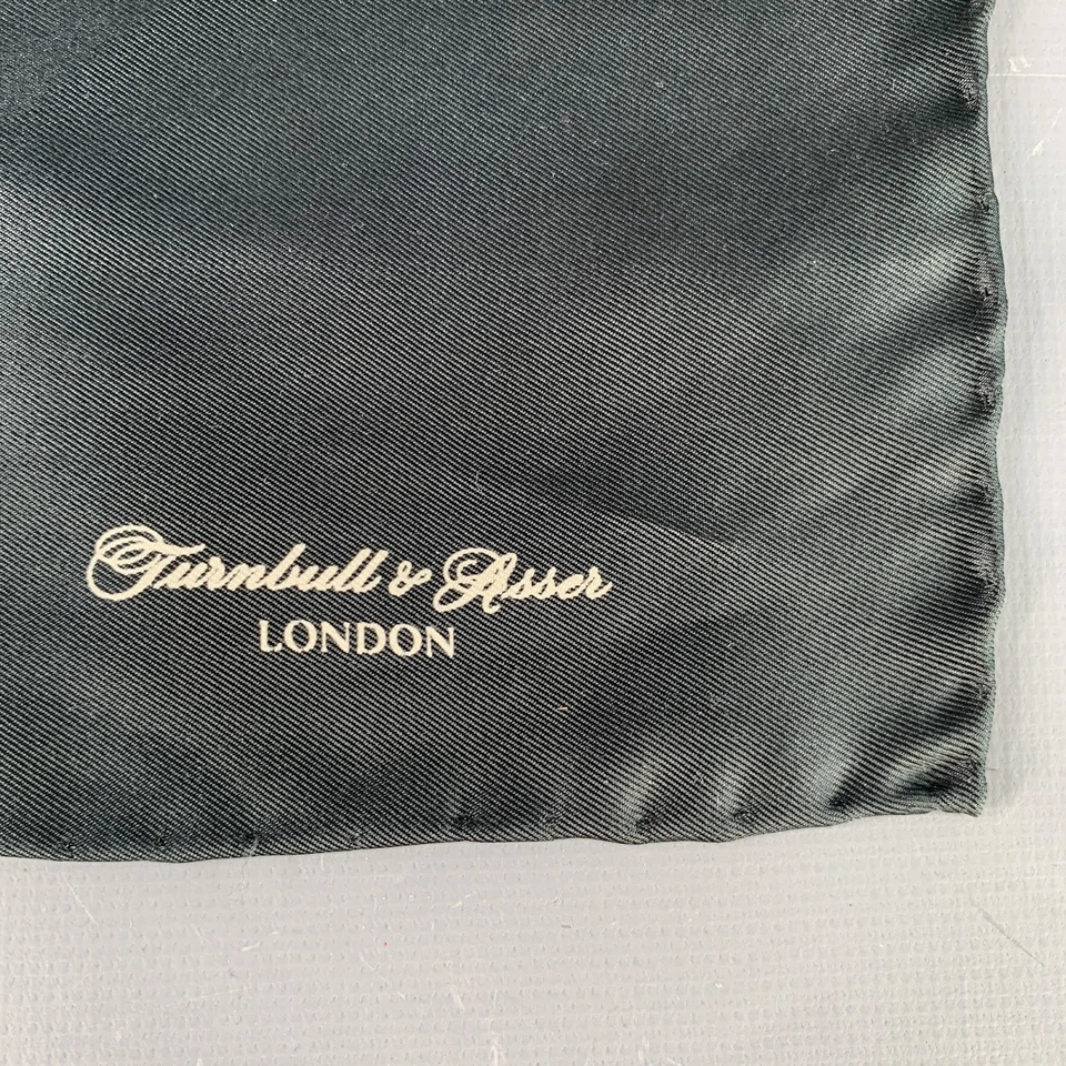 Cuadrado de bolsillo de seda TURNBULL & ASSER negro crema firma Foto 2 de 3