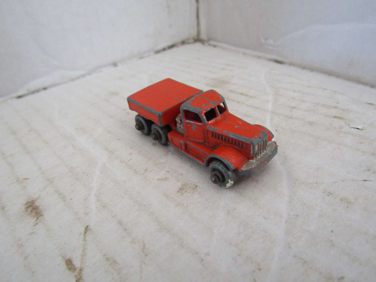 Matchbox 15a, Diamond T Prime Mover - Free Price Guide & Review