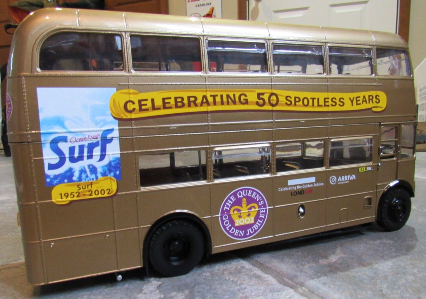 SUNSTAR 1/24 - RM Routemaster Arriva The Queens Golden Jubilee Double decker Bus