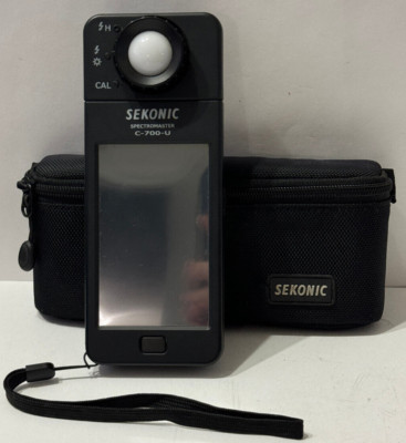 Sekonic C-700-U SpectroMaster Color Meter w/ Carry Pouch - (BAD SCREEN)