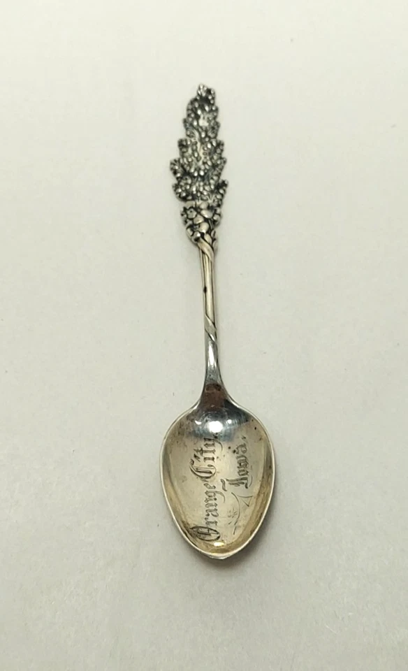 "Cuchara de recuerdo de plata esterlina Orange City Iowa Harlequin 5"" de Reed & Barton" Foto 4 de 4