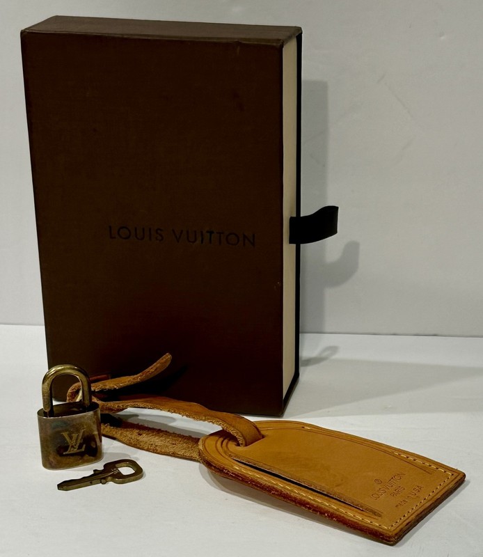 LOUIS VUITTON Luggage Travel Bag Suitcase LEATHER TAG Brass LOCK & KEY With BOX