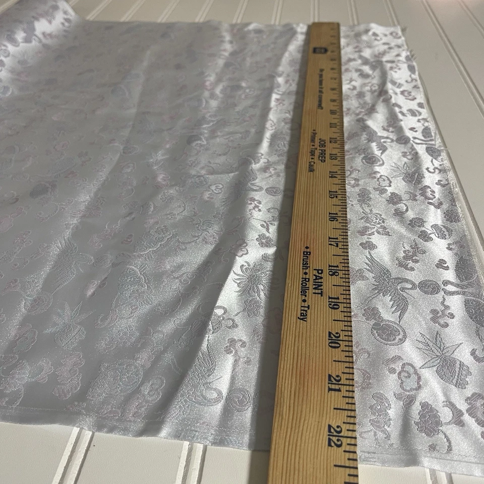 ШЕЛКОВАЯ светло-серая пурпурная ткань 5 ярдов x 22 дюйма в ширину или 180 дюймов x 22 дюйма в ширину - Изображение 4 из 4