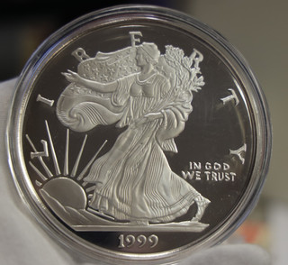 1999 4 oz .999 Silver Quarter Pound "Proof Giant Eagle Design"