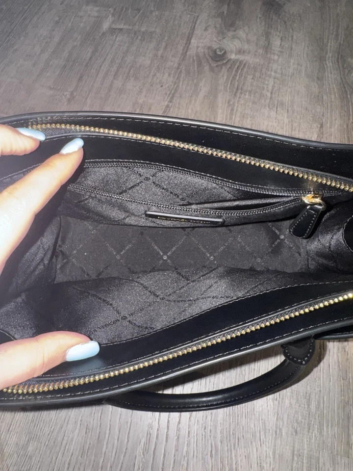 Michael Kors Black Medium Crossbody Shoulder Bag - Image 3 of 3