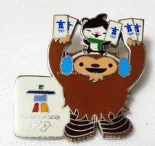 2010 OLYMPICS QUATCHI & MIGA - Get Tickets Pin