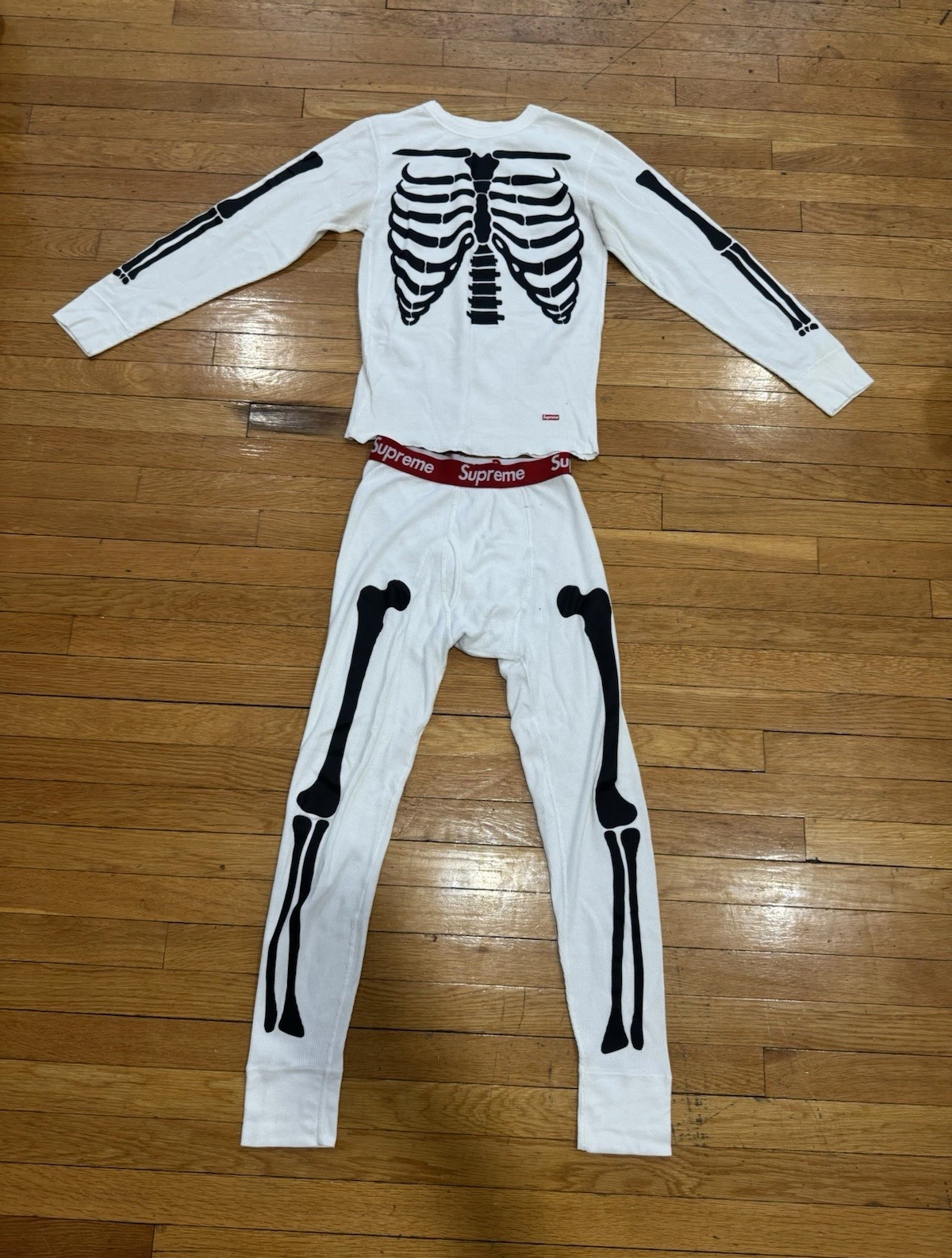 Supreme Skeleton Thermal Long Johns Set Cotton Men's White Size S 2 Piece
Opens in a new window or t