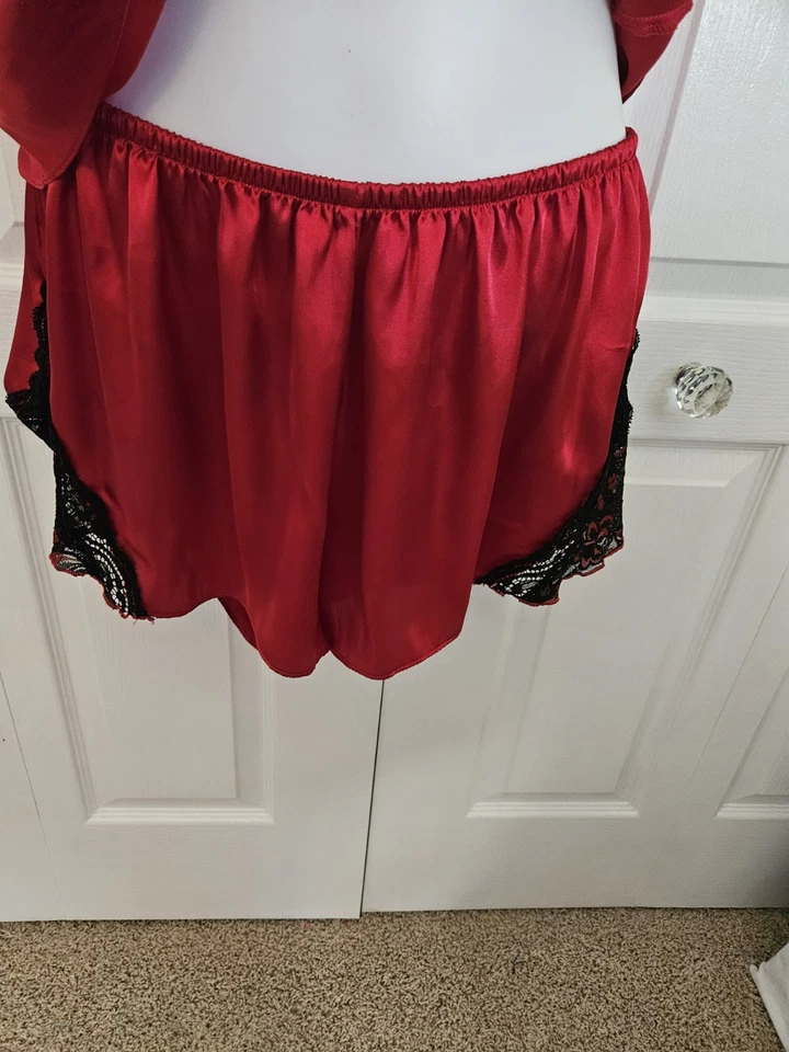 Conjunto de pijama Linea Donatella de 2 piezas talla grande 2X rojo satinado negro encaje cami pantalones cortos Foto 2 de 4