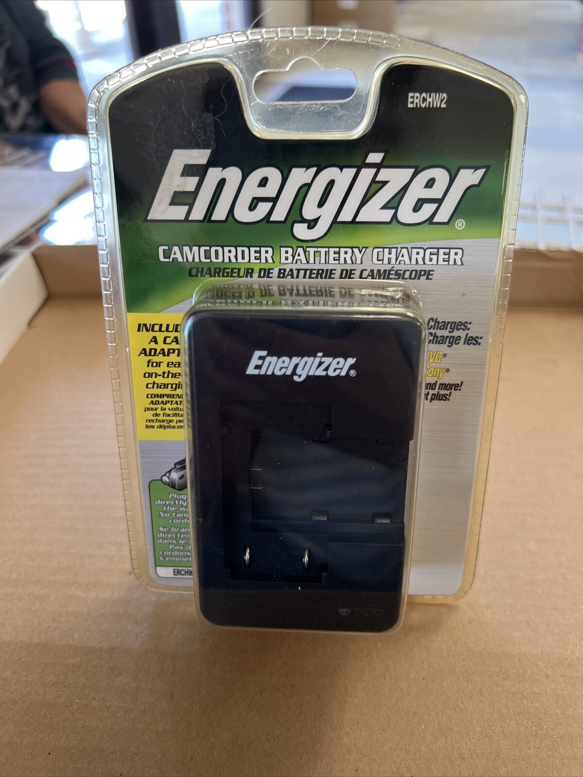 Energizer Camcorder Battery Charger & Car Adapter ERCHW2 New Sealed-image