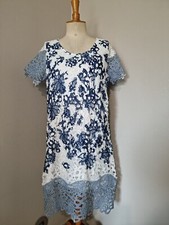 PUNT.ROMA  : MAGNIFIQUE ROBE DENTELLES CROCHET BLANC BLEU FINES RAYURES DOUBLÉE