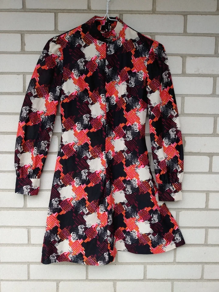 Vintage 60s 70s Mini Dress 30"B Sears JR Bazaar Abstract Long Sleeves Mod GoGo - Image 2 of 4