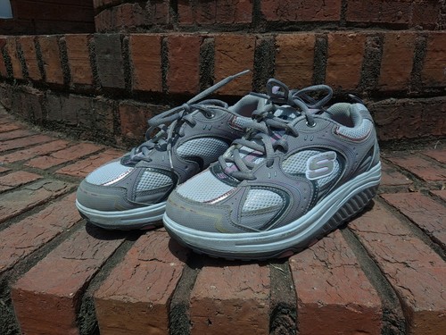 skechers shape ups size 7