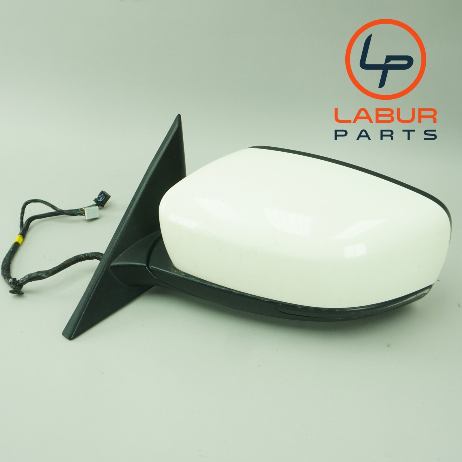 M157 14-17 Maserati Ghibli Front Left Driver Door Mirror White C1371