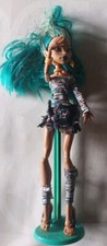 Monster High Puppe Nefera der Nile 1. Serie Tagebuch Zubehör 