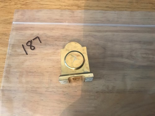 Miniature Quartz clocks and other makes. Over 100 clocks - Foto 367 di 470