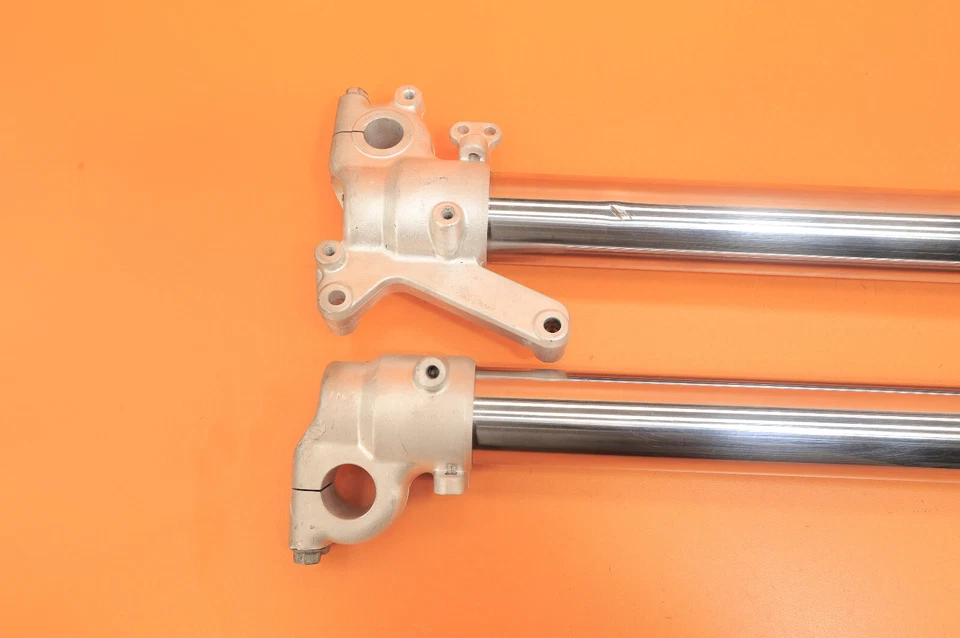 Juego de horquillas delanteras 99-02 KX125 KX 125 KYB 46 1999 amortiguador suspensión amortiguador Foto 3 de 4