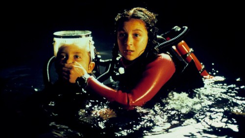 Spy Kids VHS 2001 Black ClamShell Antonio Banderas Robert Rodriguez EXCELLENT! - Picture 5 of 6