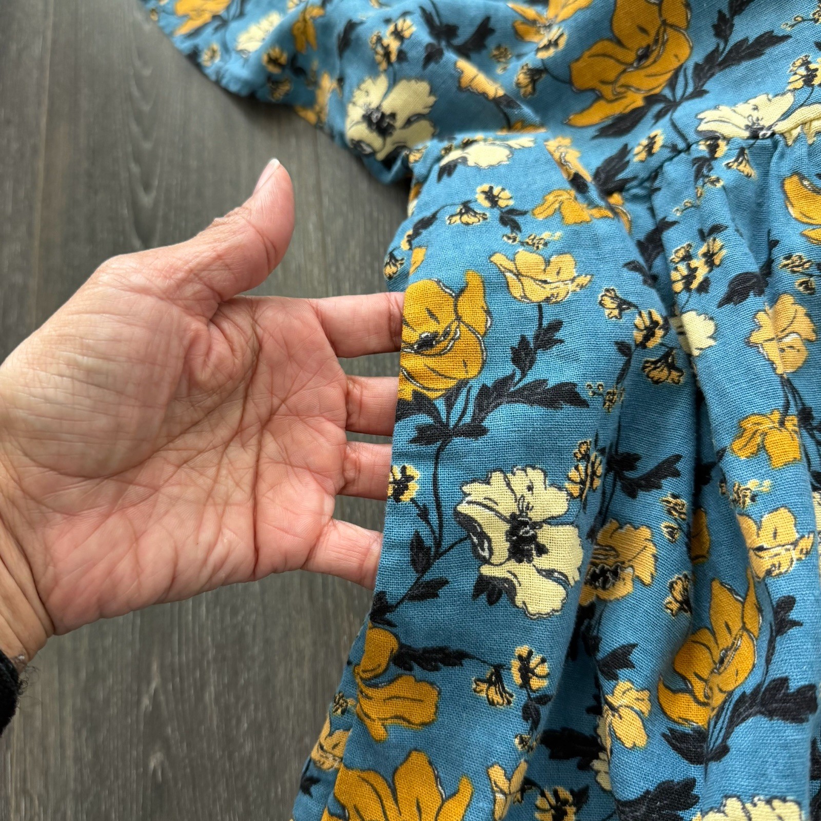 Womens Universal Thread Flutter Short Sleeve Flor… - image 7