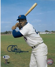 Cleon Jones Autographed New York Mets 8x10 Photo Beckett Authenticated