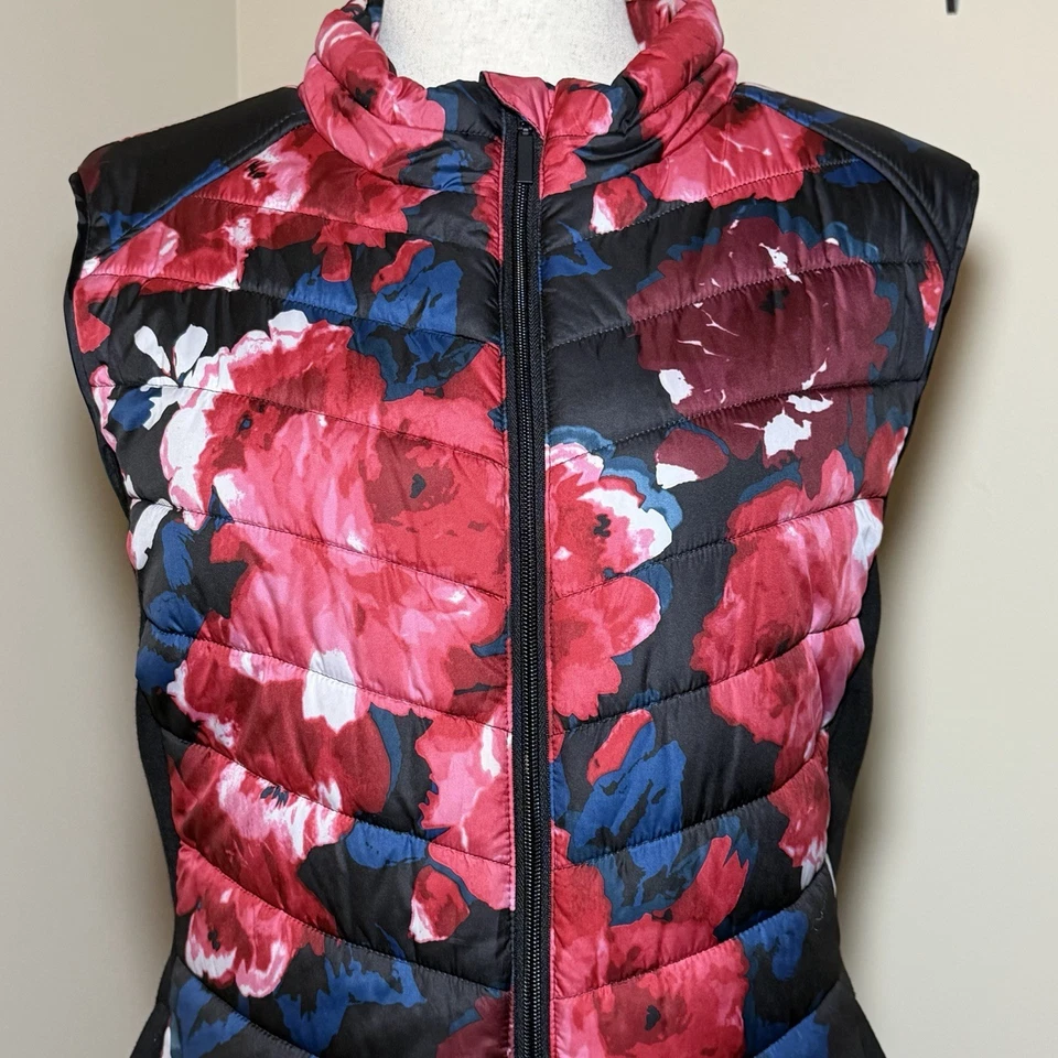LIVI Active Floral Quilted Puffer Vest Women’s 18/20 Plus Size - Image 2 of 4