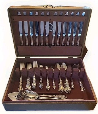 Vintage 1847 Rogers Bros IS HERITAGE 66 PCS Silverplate Flatware Service For 12