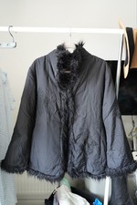 True Vintage Women’s Black Short Jacket 12 Collared Faux Fur Trim Embroidered