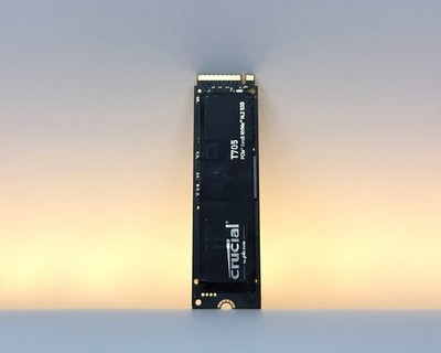 Crucial T705 1TB M.2 NVMe SSD PCIe 5.0 bis 13.600MB/s CT1000T705SSD3 - Wie Neu