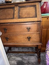 VTG Oak Writing Desk/Bureau with twisted barley legs, two drawers.
