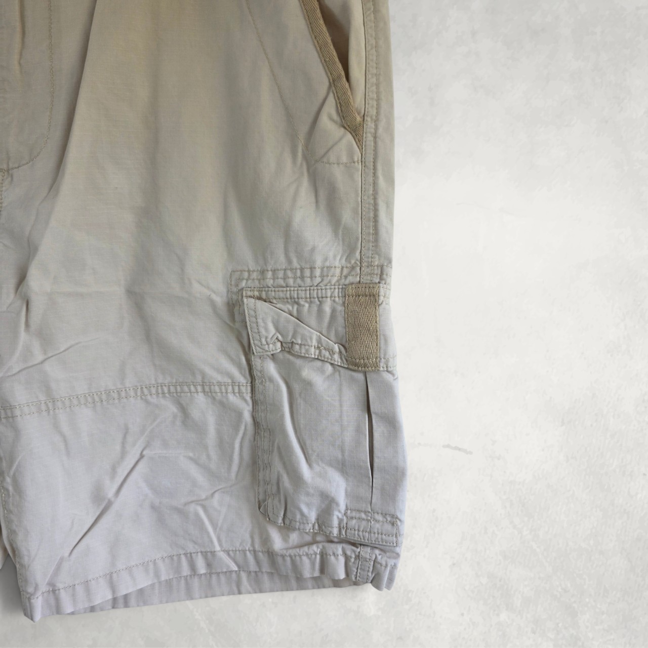 Tommy Hilfiger Cargo Shorts Mens W41 Beige Cream Utility Casual Summer image 3