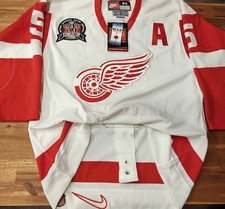 NWT 1997 Nicklas Lidstrom Detroit Red Wings NIKE Jersey Autographed JSA Size 44