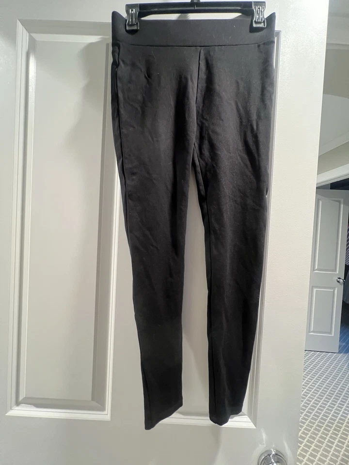 NWOT LOFT Petite Seamed Ponte Leggings Black in Size Small Petite Never Worn - Image 4 of 4