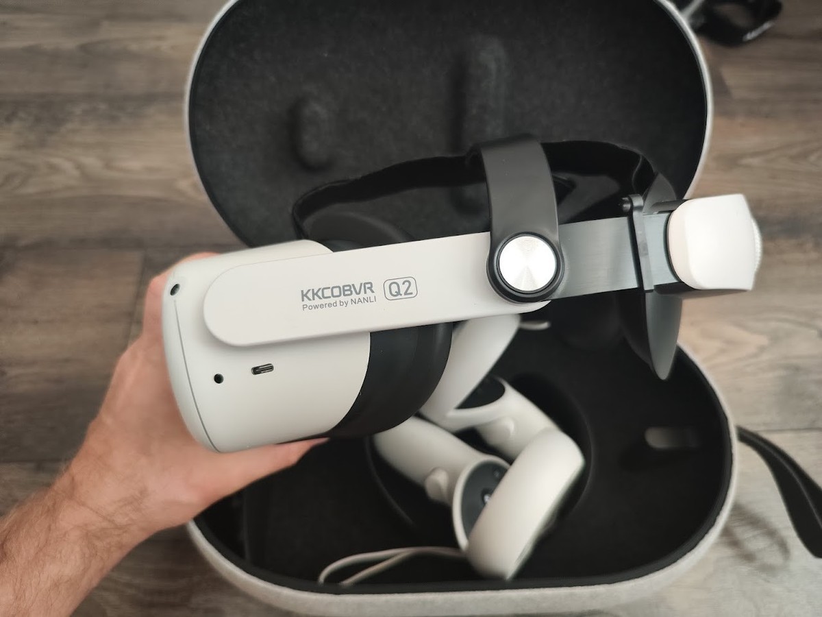 ま*る様  Quest 2 64GB & AnkerChargingDo Amazon.com: Oculus Quest 2 — Advanced All-in-One Virtual