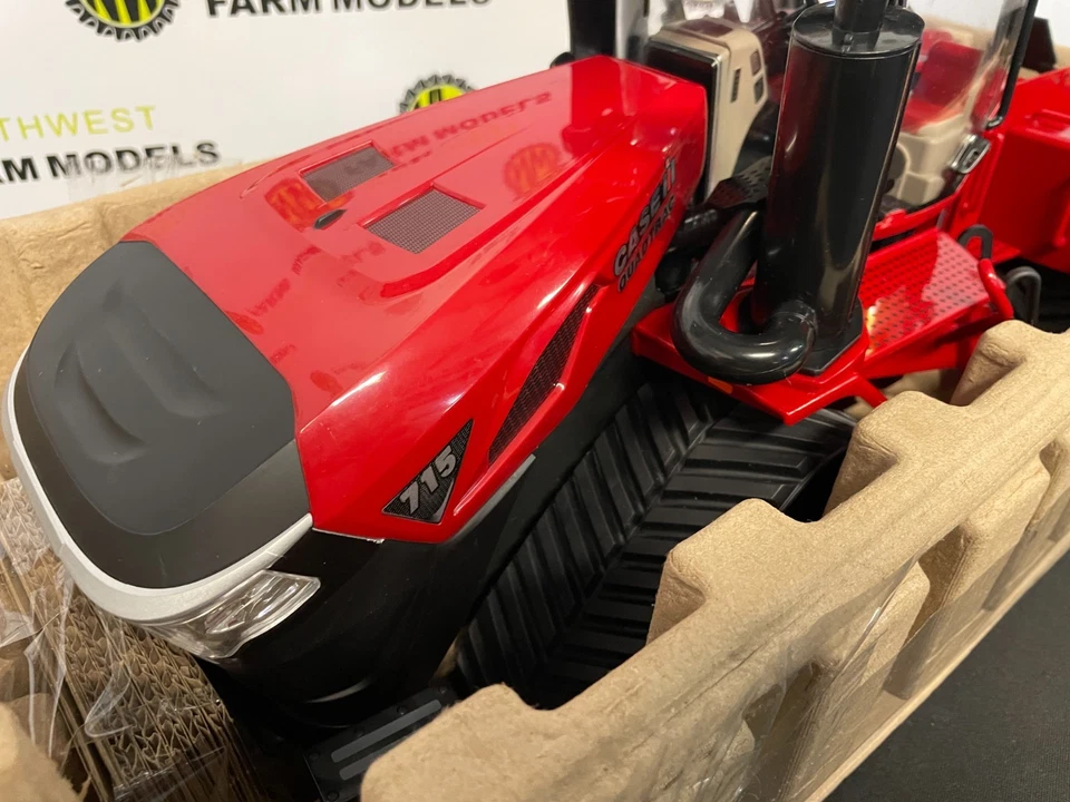 ERTL 44349 1:16 SCALE CASE IH STEIGER QUADTRAC 715 "PRESTIGE COLLECTION" - Image 3 of 4