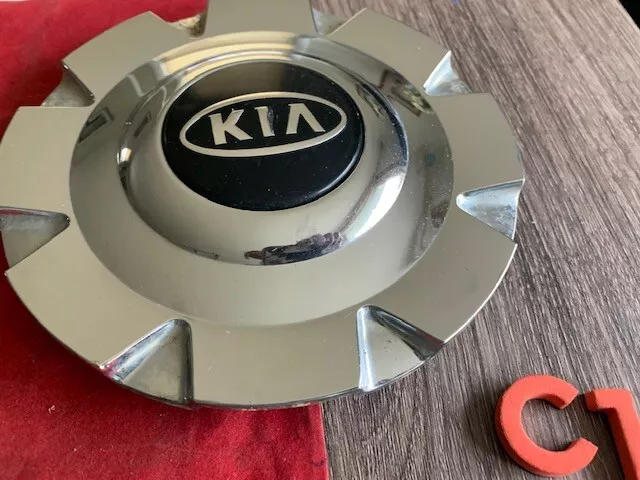 C1 1 2004 2006 Kia Optima Wheel Hub Center Cap Chrome w Black