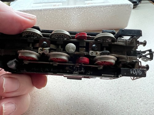 FLEISCHMANN DB RAILWAYS MAROON V60 DIESEL LOCO UNTESTED (Unboxed) HO Scale - Picture 8 of 11