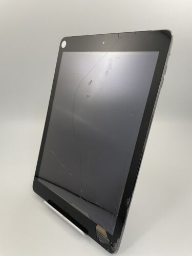 Apple iPad Air 1st Gen A1475 Grey 9.7" iOS Tablet Spares And Repairs Cracked #C - Picture 15 of 24