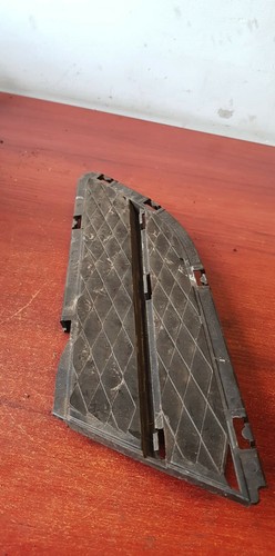 BMW 3er E90 E91 LCI Stoßstange vorne geschlossen Gitter Seite rechts O/S 7138418